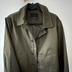 Banana Republic water resistant olive jacket